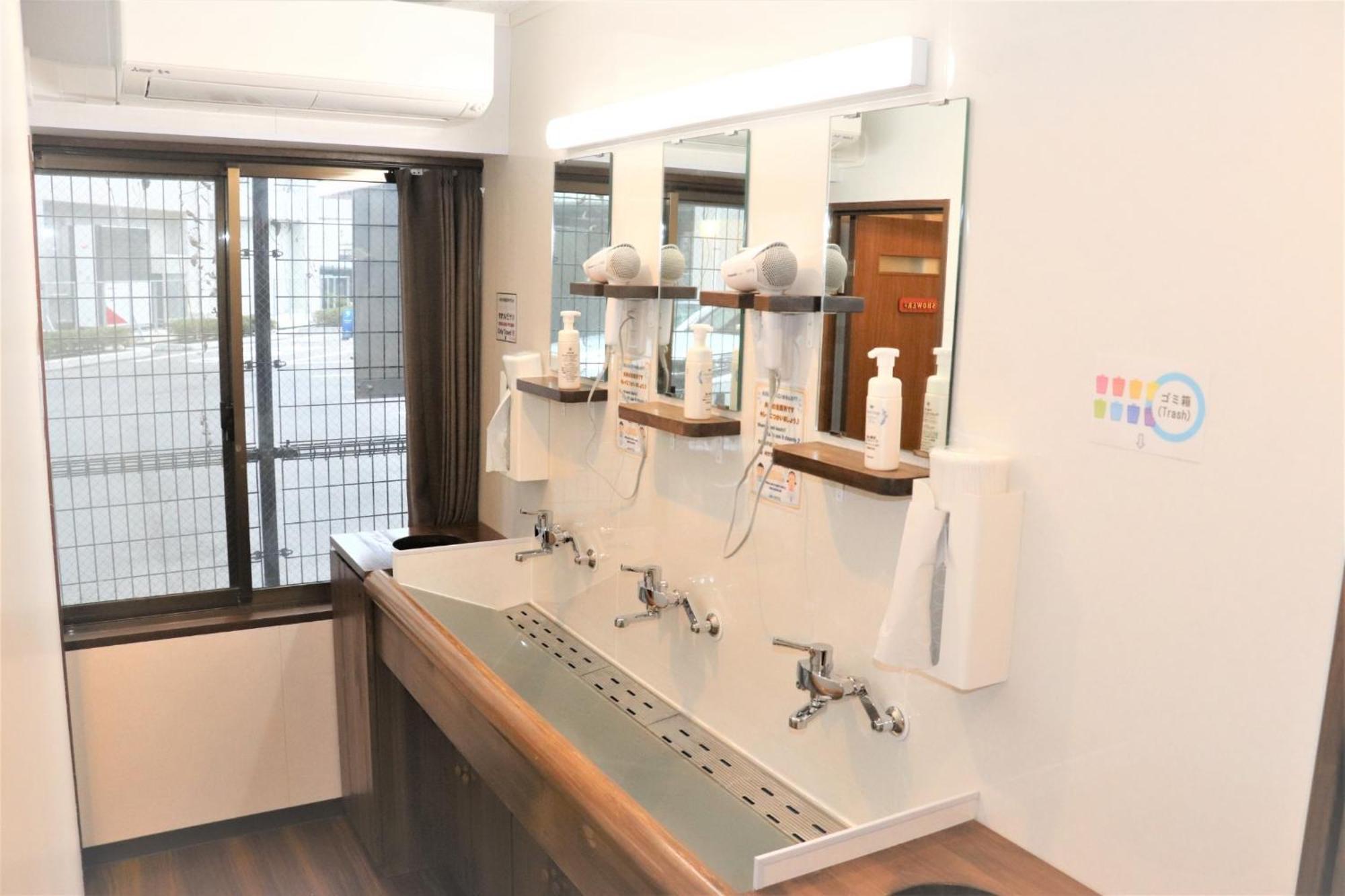 Jam Hostel Hakata Station Front Semi-Private Room With Shared Bathroom - Vacation Stay 61445 فوكوكا المظهر الخارجي الصورة