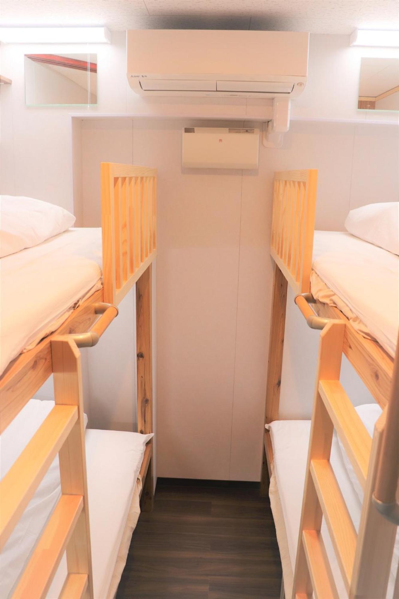 Jam Hostel Hakata Station Front Semi-Private Room With Shared Bathroom - Vacation Stay 61445 فوكوكا المظهر الخارجي الصورة