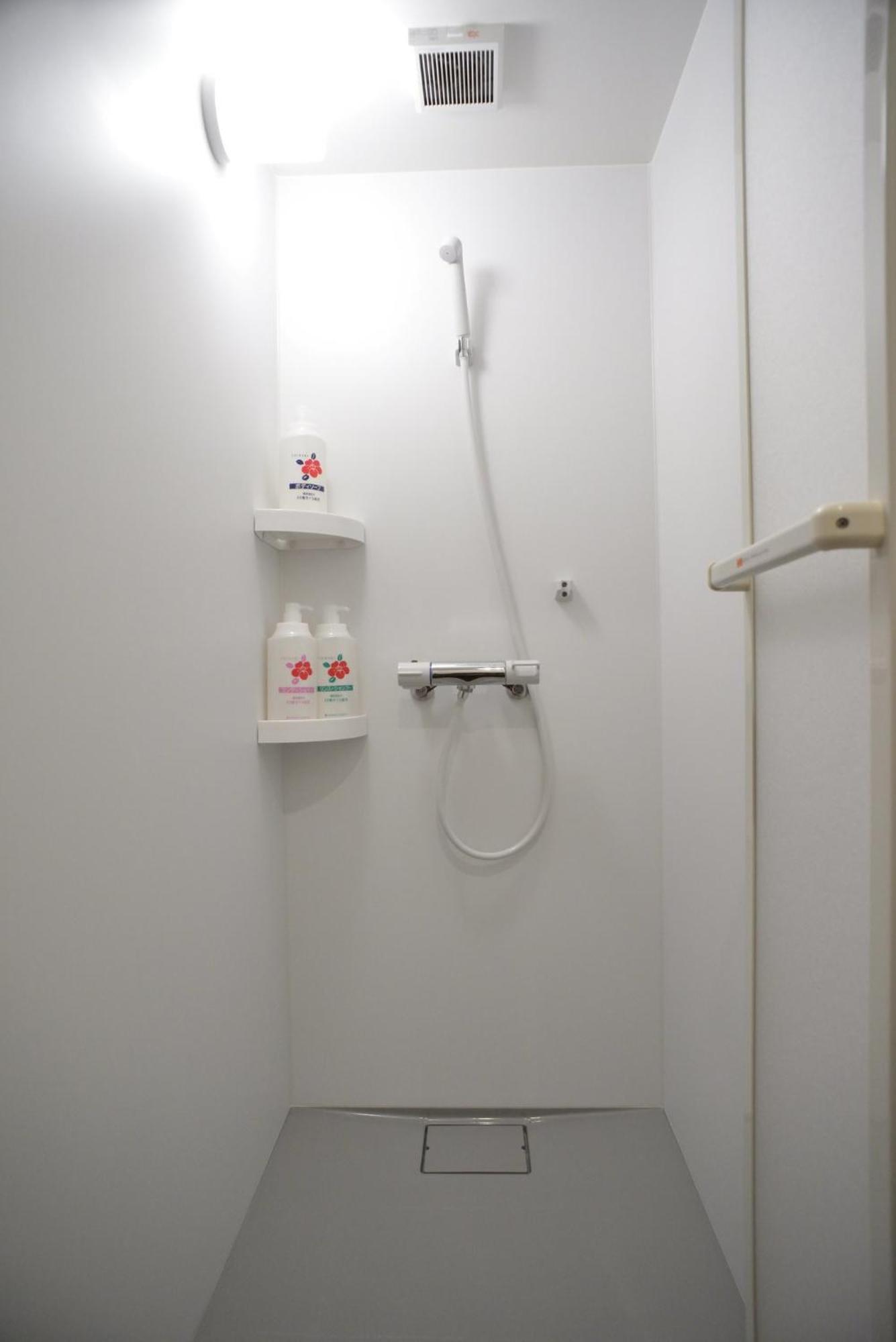 Jam Hostel Hakata Station Front Semi-Private Room With Shared Bathroom - Vacation Stay 61445 فوكوكا المظهر الخارجي الصورة